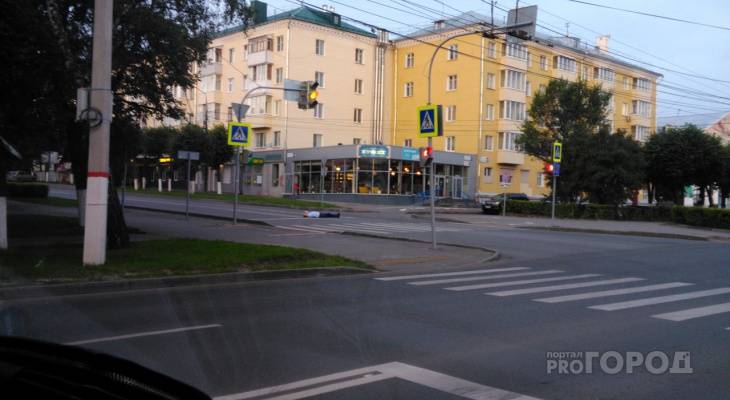 В центре Чебоксар посреди дороги разлегся мужчина - pg21.ru - Чебоксары