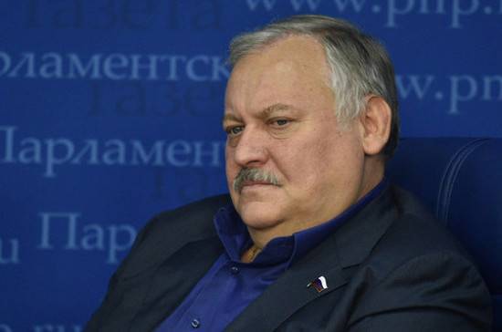 Константин Затулин - Госпрограмму по переселению соотечественников необходимо доработать, считает Затулин - pnp.ru - Россия - Украина - Чукотка - окр. Дальневосточный