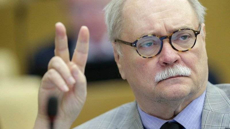 Владимир Бортко - Надежда Тихонова - Михаил Амосов - Виктор Миненко - Алексей Дементьев - Политолог объяснил борьбу с «дачными участками» стремлением сорвать выборы в Петербурге - polit.info - Москва - Россия - Ленинградская обл. - Санкт-Петербург - Псковская обл. - Новости - Петербург