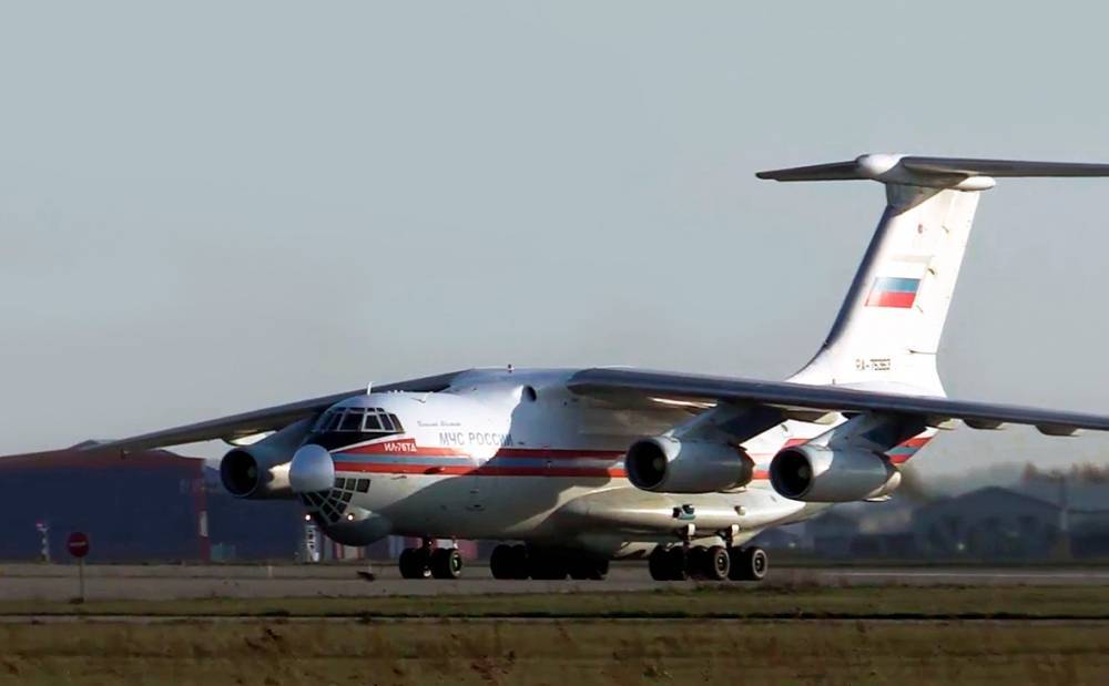В России очередной самолет готовится к экстренной посадке - ghall.com.ua - Россия - Иркутск