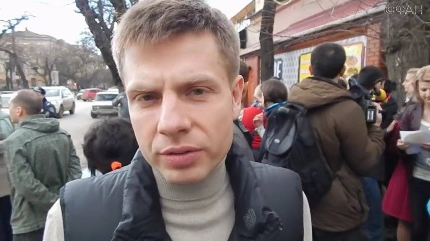 Петр Порошенко - Алексей Гончаренко - Как депутат Гончаренко врал про русский язык в Крыму - riafan.ru - Украина - Киев - Крым - Одесса - Одесская обл.