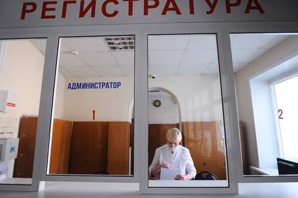Дмитрий Медведев - Александр Сафонов - Раскрыты детали подготовки дополнительного выходного для россиян - lenta.ru
