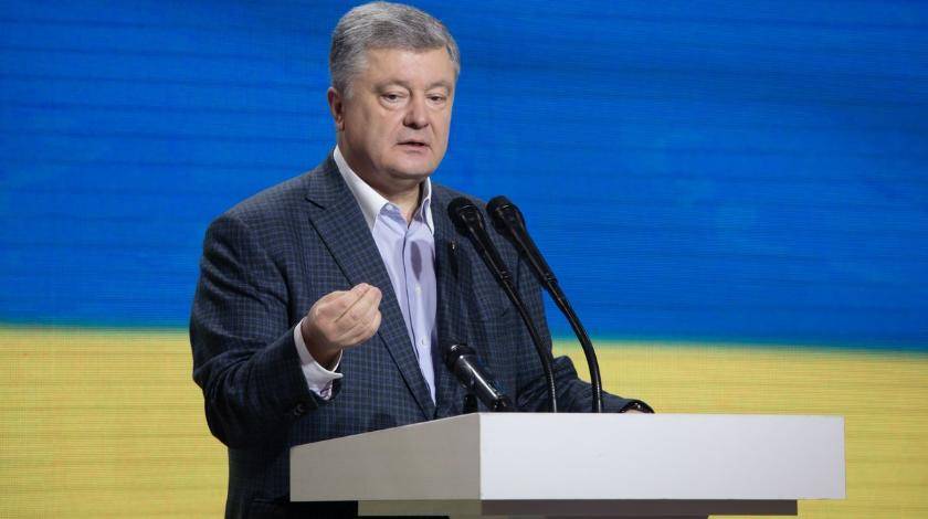 Петр Порошенко - Порошенко попросил Европарламент усилить санкции против России - utro.ru - Москва - Россия - Украина - Киев