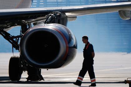 Юрий Борисов - Двигатели Sukhoi Superjet 100 поменяют - lenta.ru - Москва - Россия - США - Франция