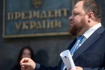 Владимир Зеленский - Руслан Стефанчук - Команда Зеленского захотела провести еще одни выборы - lenta.ru - Украина