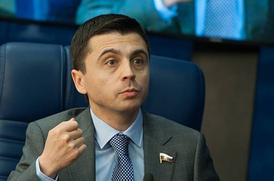 Петр Порошенко - Руслан Бальбек - Бальбек оценил внесение в Раду проекта об отмене языкового закона - pnp.ru - Украина