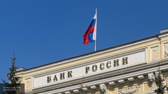 Динамика прибыли российских банков в первом полугодии превысила 1 трлн рублей - newinform.com - Россия