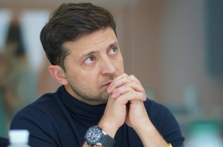Владимир Зеленский - Дмитрий Разумков - Андрей Герус - Зеленский заявил, что хочет освободить от оплаты услуг ЖКХ стариков - vm.ru - Украина