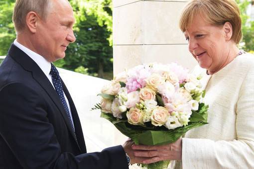 Владимир Зеленский - Владимир Путин - Ангела Меркель - Штайнмайер Франк-Вальтер - «Тепло поздравил»: Путин позвонил Меркель - newtvnews.ru - Россия - Украина - Германия - Берлин