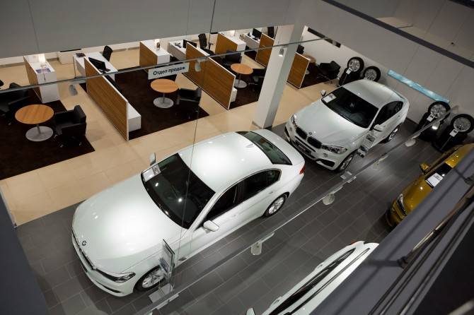 Продажи BMW в России в 1 полугодии увеличились на 17% - autostat.ru - Россия