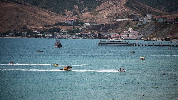 В Крыму задержали водителя гидроцикла, который бросил "банан" с детьми в море - crimea.ria.ru - Россия - Крым - Симферополь - Евпатория