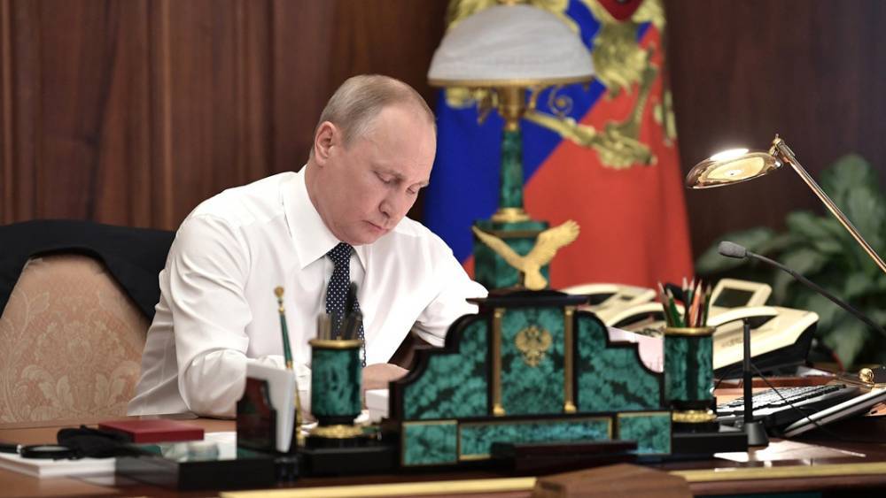 Владимир Путин - Александр Коц - Руслан Осташко - "Им дорога домой закрыта": Бежавшие от войны в Россию жители Донбасса получили настоящий "подарок" от Путина - tsargrad.tv - Россия - Украина - обл. Донецкая - Луганская обл. - ДНР - ЛНР - с. Донбасс