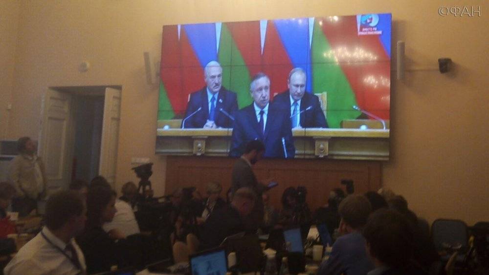 Владимир Путин - Александр Беглов - Александр Лукашенко - Игорь Петришенко - Валентина Матвиенко - Беглов рассказал, на чем строятся отношения между Россией и Белоруссией - riafan.ru - Россия - Санкт-Петербург - Белоруссия - Минск