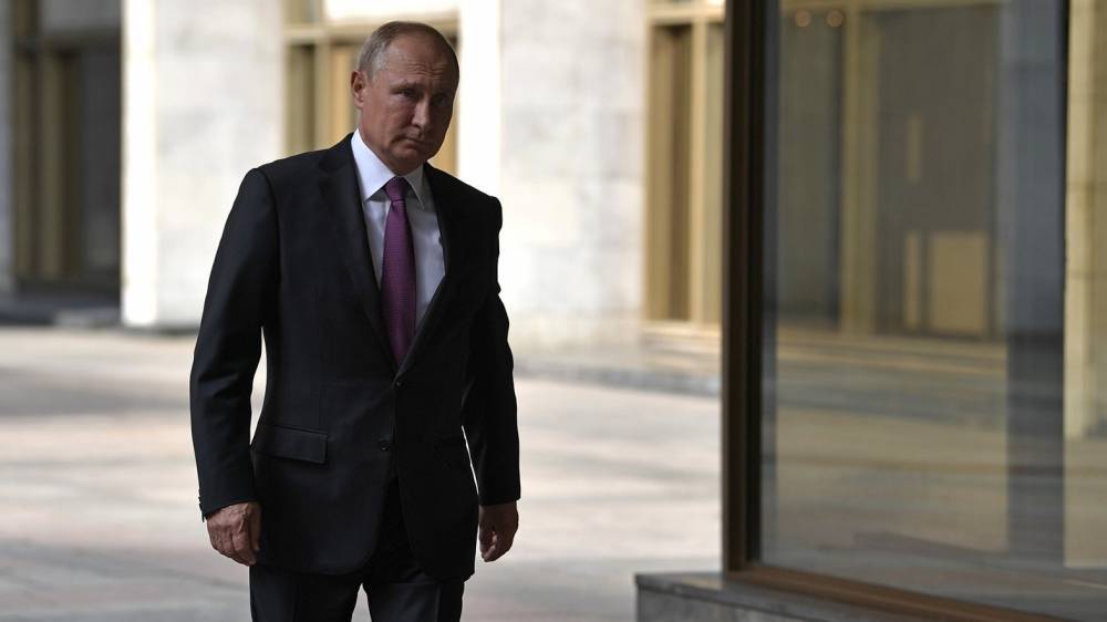 Владимир Зеленский - Владимир Путин - Виктор Медведчук - Путин объяснил, какие политсилы на Украине поддержит Россия - riafan.ru - Москва - Россия - Украина - Киев - Крым - Санкт-Петербург - обл. Донецкая