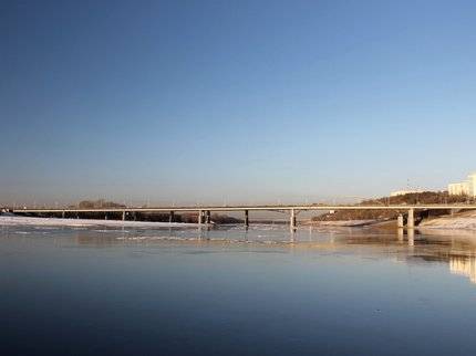 В Уфе спасателям пришлось насильно вытаскивать из воды тонущую девушку - ufatime.ru - Уфа