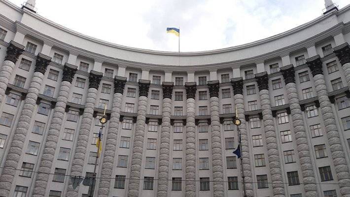 Владимир Зеленский - Андрей Герус - Украина ввела спецпошлины на дизельное топливо и сжиженный газ из России - polit.info - Украина