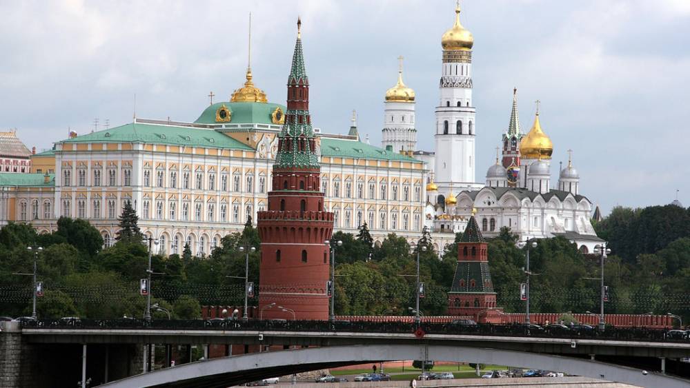 Владимир Зеленский - Дмитрий Песков - Кремль сравнил решение Киева давать гражданство украинцам с решением Путина о Донбассе - tsargrad.tv - Россия - Украина - Киев - обл. Донецкая - Луганская обл.