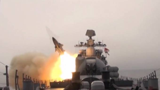 Минобороны опубликовало видео пусков крылатых ракет "Москит" в Японском море - piter.tv - Китай - Иран - Индия - Вьетнам - Минобороны