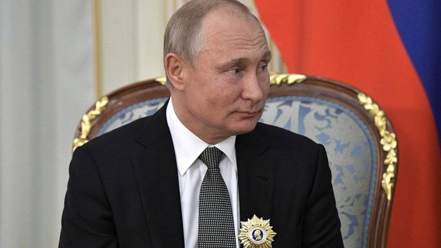 Владимир Путин - Дмитрий Медведев - Виктор Медведчук - Путин назвал достижимыми договоренности с Украиной по газу - riafan.ru - Россия - Украина - Санкт-Петербург