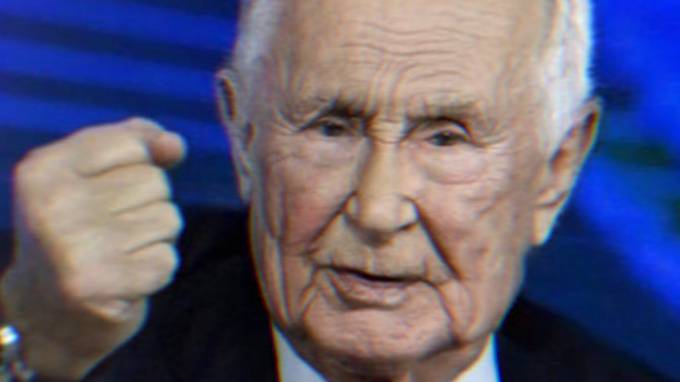 Чак Шумер - Американский сенатор назвал FaceApp угрозой для национальной безопасности страны - piter.tv - Россия - США