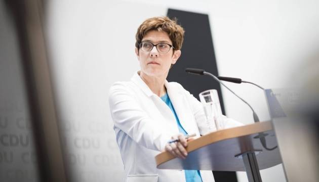 Ангела Меркель - Бундесвер получил нового министра - ukrinform.ru - Германия - Берлин
