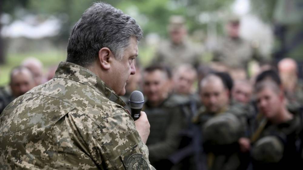 Александр Сырский - Петр Порошенко - Эдуард Басурин - Донбасс сегодня: Киев активизировал спецслужбы, Порошенко задействовал силовой админресурс - riafan.ru - Украина - ДНР - ЛНР