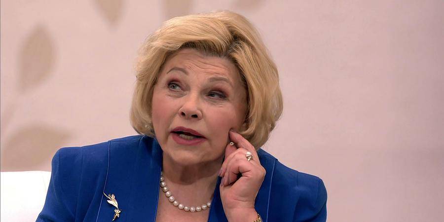 Елена Драпеко - Валентина Матвиенко - Депутат Госдумы назвала гомосексуализм болезнью, описанной в "большой толстой книге" 200 лет назад - ruposters.ru