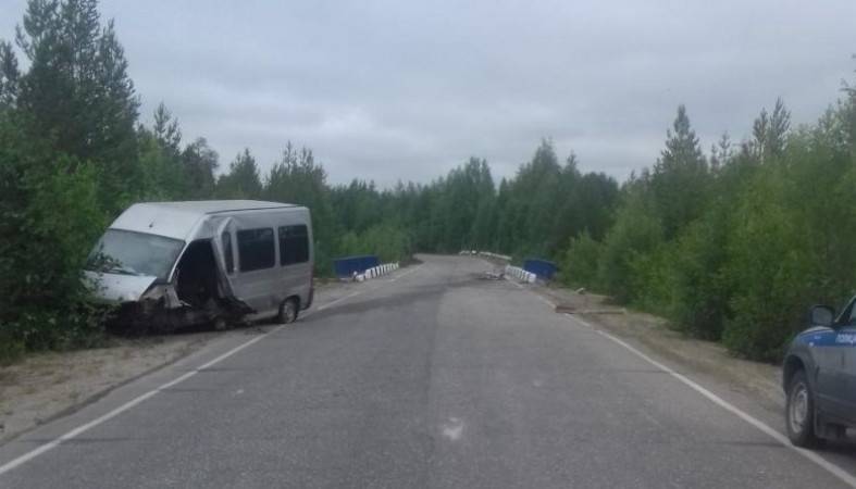 В Карелии незнакомец решил помочь пьяному водителю и исчез после ДТП — Информационное Агентство "365 дней" - 365news.biz - район Муезерский
