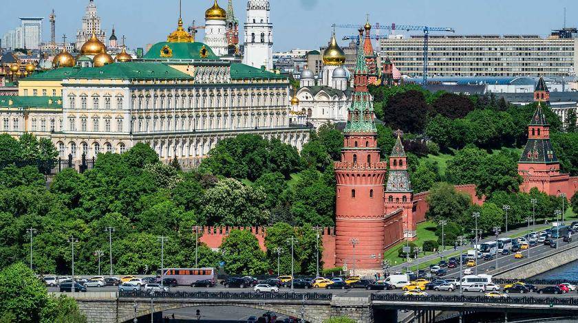 Владимир Зеленский - Дмитрий Песков - Москва ответила Киеву на махинации с паспортами - utro.ru - Россия - Украина - Донбасс
