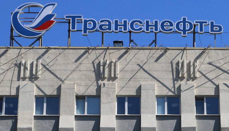 Игорь Демин - Reuters: «Транснефть» собирается избавиться от «грязной» нефти, смешивая ее с чистой - newtvnews.ru - Россия - Новороссийск - Новороссийск - Приморск - Усть-Луга