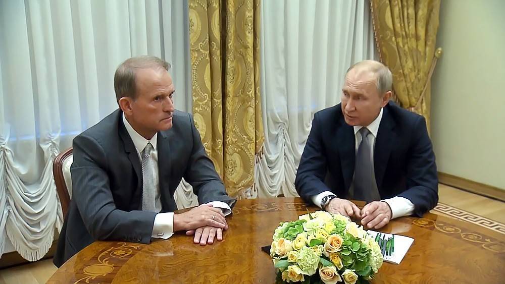 Владимир Путин - Виктор Медведчук - Путин озвучил способ решения конфликта в Донбассе - tvc.ru - Россия - Украина - Киев