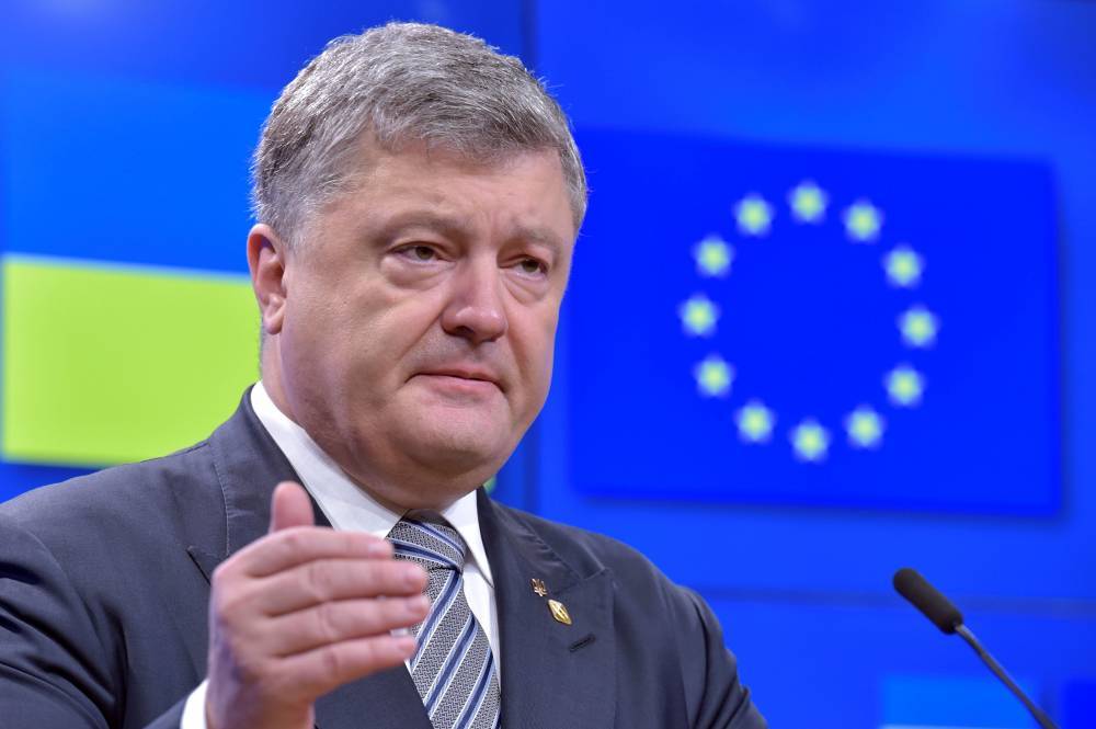 Петр Порошенко - В Европе Порошенко не рады: бывшего президента не пустили в зал заседаний ЕП - news-front.info - Украина