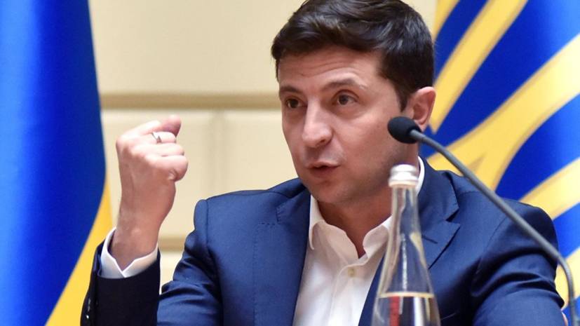 Владимир Зеленский - Зеленский вступил в перепалку с директором аэропорта в Николаеве — РТ на русском - russian.rt.com - Украина - Николаев