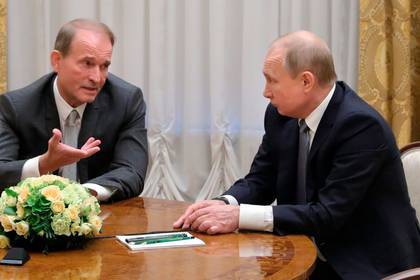 Владимир Зеленский - Владимир Путин - Дмитрий Разумков - Виктор Медведчук - Встречу Медведчука с Путиным назвали «мелкой политической технологией» - lenta.ru - Москва - Россия - Украина - Киев - Англия - Санкт-Петербург - обл. Донецкая - Германия - Франция - ДНР - Венгрия - Испания - Болгария - ЛНР - Латвия - Словакия