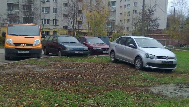 Брянцев будут штрафовать за оставленные во дворах неисправные машины - bragazeta.ru - Брянск