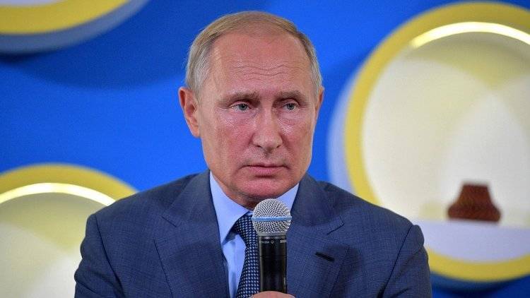 Владимир Путин - Путин пообещал игрушечный Mercedes мальчику из Тулуна - polit.info - Иркутская обл.