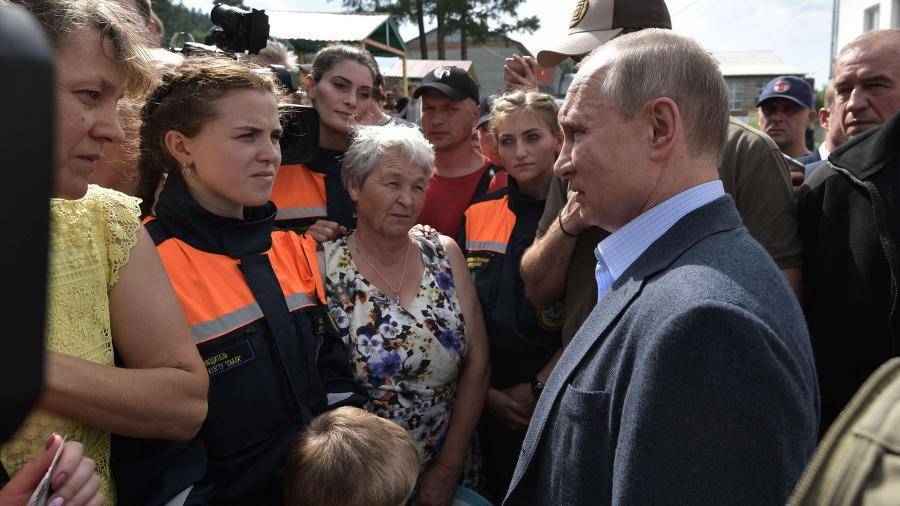 Владимир Путин - Путин обсудил с жителями Иркутской области причину паводка - iz.ru - Россия - Иркутская обл. - Тулун