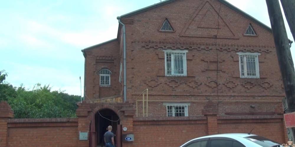 Ирина Волк - В Омске накрыли подпольный "бойцовский клуб" для наркозависимых - ruposters.ru - Омск