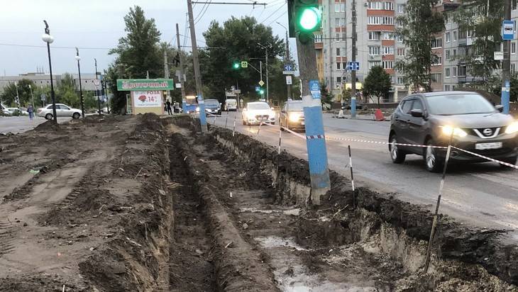 В Брянске из-за расширения дороги на Авиационной улице снесут киоск - bragazeta.ru - Брянск
