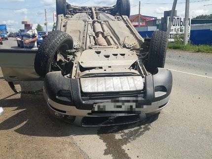 Госкомитет Башкирии по ЧС опубликовал видео момента аварии в Иглино, где перевернулась иномарка - ufatime.ru - Башкирия - Уфа