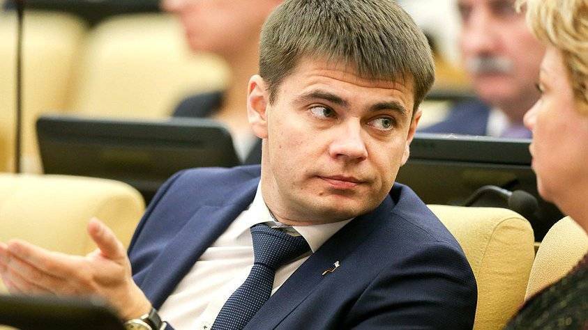 Максим Акимов - Сергей Боярский - Сергей Боярский поддержал переход России на электронные паспорта - politexpert.net - Россия