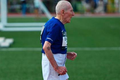 96-летний пенсионер установил мировой рекорд по бегу - lenta.ru - штат Айова