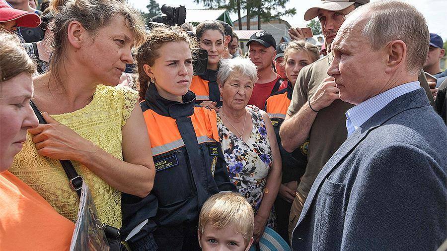 Владимир Путин - Виталий Мутко - Путин призвал помочь малому и среднему бизнесу в пострадавших от паводка районах - iz.ru - Россия - Иркутская обл.