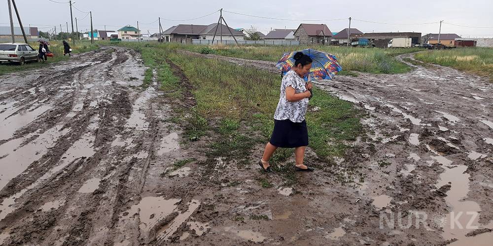 Ливень в Уральске: жители жалуются на затопленные улицы и протекающие крыши (фото, видео) - nur.kz - Уральск