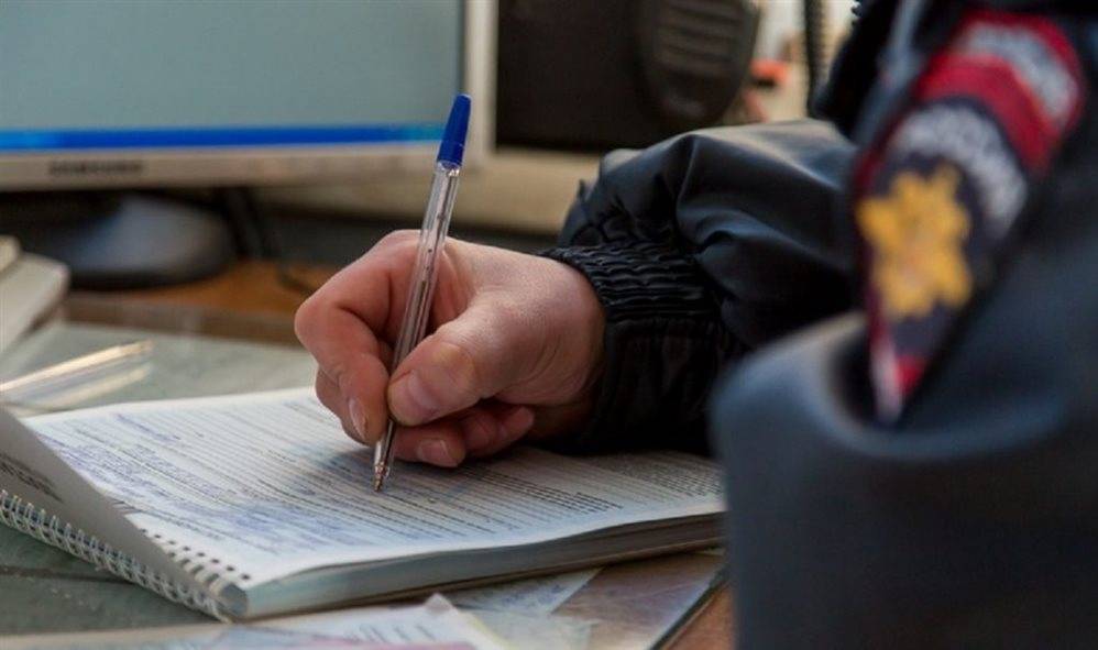 Ульяновский нарушитель миграционного законодательства пытался подкупить полицейского - ulpravda.ru - Россия - Таджикистан - Ульяновская