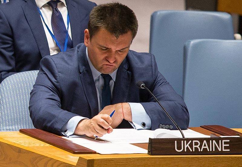 Владимир Зеленский - Андрей Богдан - Владимир Гройсман - Павел Климкин - Олег Ляшко - Николай Скорик - Зеленский потребовал наказать зарвавшегося Климкина - tvc.ru - Москва - Россия - Украина - Киев - Крым