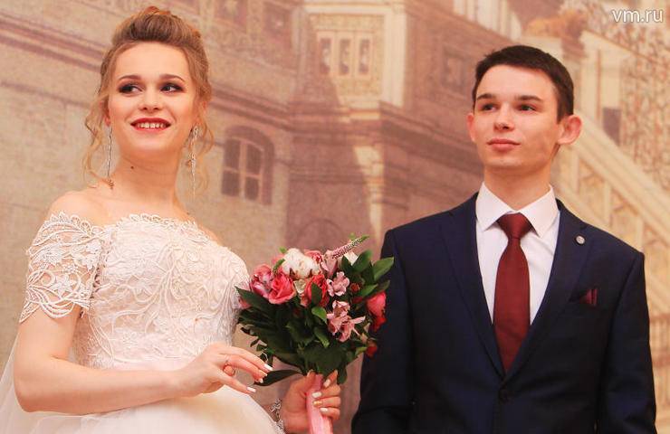 Более 31 тысячи браков зарегистрировано в Москве с начала 2019 года - vm.ru - Москва - Москва