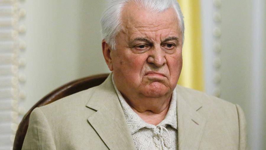 Владимир Зеленский - Владимир Гройсман - Павел Климкин - Леонид Кравчук - Кравчук назвал беспрецедентным конфликт Зеленского и Климкина - iz.ru - Москва - Россия - Украина - Киев