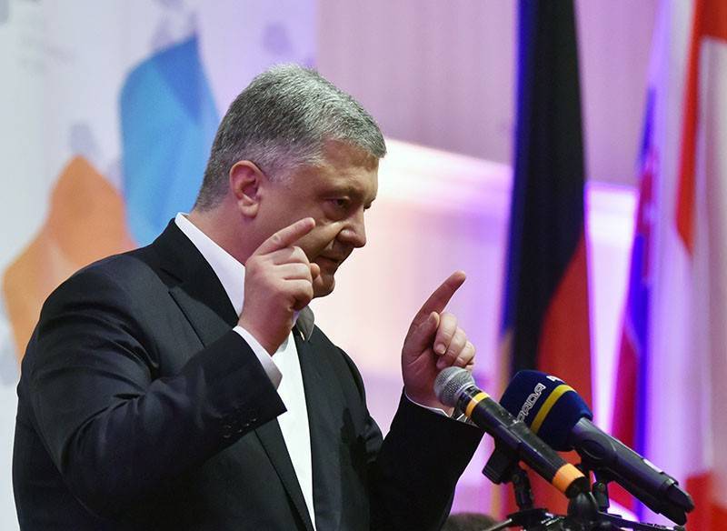 Петр Порошенко - Андрей Богдан - Порошенко разглядел в Донбассе "ползущий пророссийский реванш" - tvc.ru - Украина - Киев