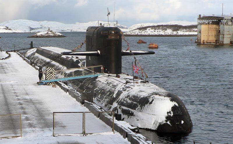 При пожаре  на глубоководном аппарате ВМФ выжили несколько человек - theins.ru - Россия - Североморск